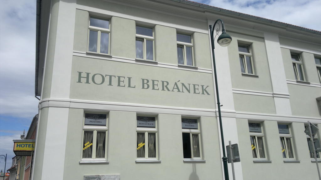 Hotel Beranek Blatná المظهر الخارجي الصورة